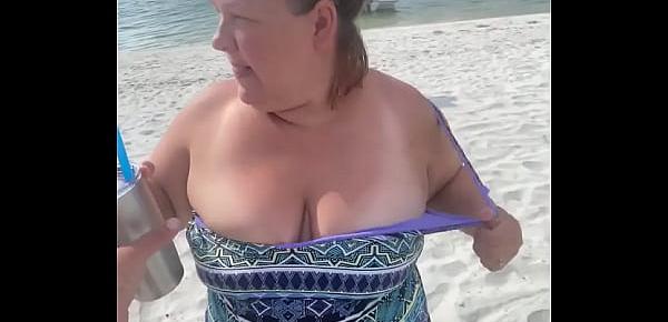 trendsSlutty Bbw duca wife flashes her big tits on a public beach